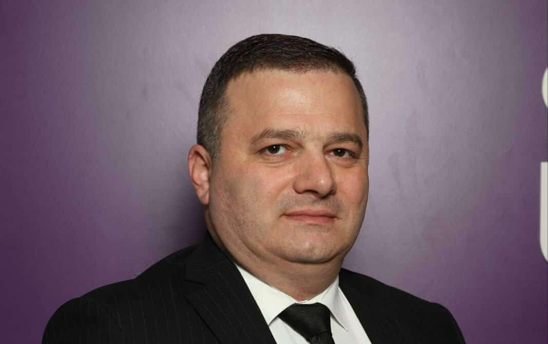 შალვა კერესელიძე - ნაცვლად ბოიკოტისა და გაბუტვისა, არჩევნებში საკუთარი პრინციპული პოზიციის დაფიქსირებით, კიდევ ერთხელ შევეწინააღმდეგოთ ქვეყანაში გამეფებულ კორუფციას, სიღარიბეს, ძალადობას, უსამართლობას, ქაოსს