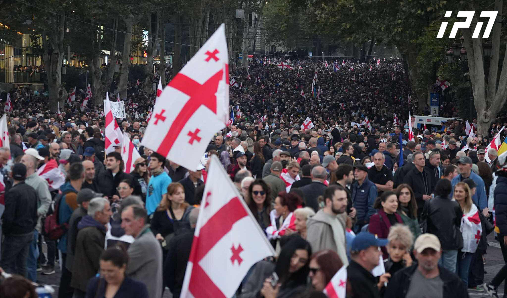 თავისუფლების მოედანზე საპროტესტო აქცია მიმდინარეობს