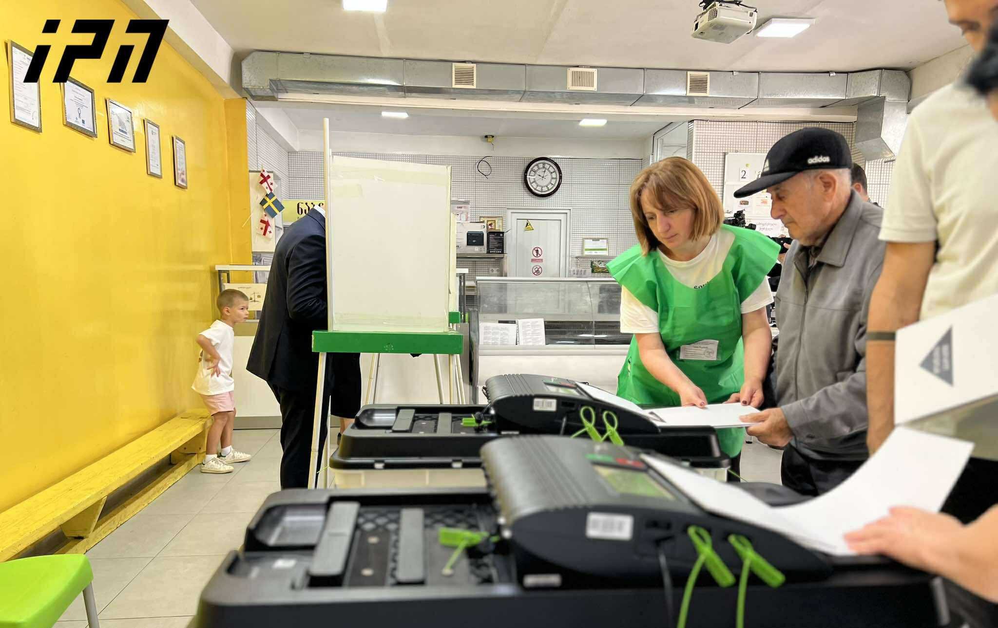 ბათუმის 79-ე საოლქო საარჩევნო კომისიის თავმჯდომარე - ბათუმში ადგილობრივი თვითმმართველობის არჩევნები მშვიდ ვითარებაში მიმდინარეობს