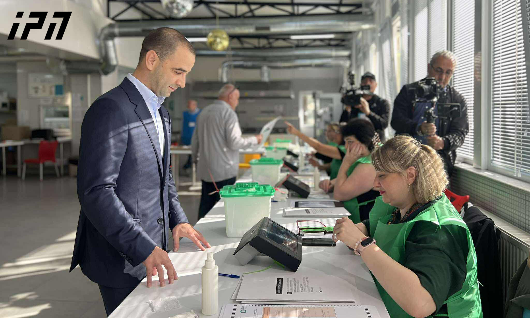 ბათუმში „ქართული ოცნების“ მერობის კანდიდატი - დარწმუნებული ვართ, რომ კიდევ ერთხელ გავიმარჯვებთ და გავაგრძელებთ ქვეყნის სტაბილურ განვითარებას