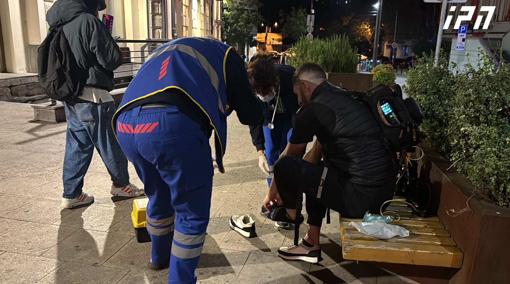 ორბელიანის მოედანზე „ტვ. პირველის“ ოპერატორი დაშავდა