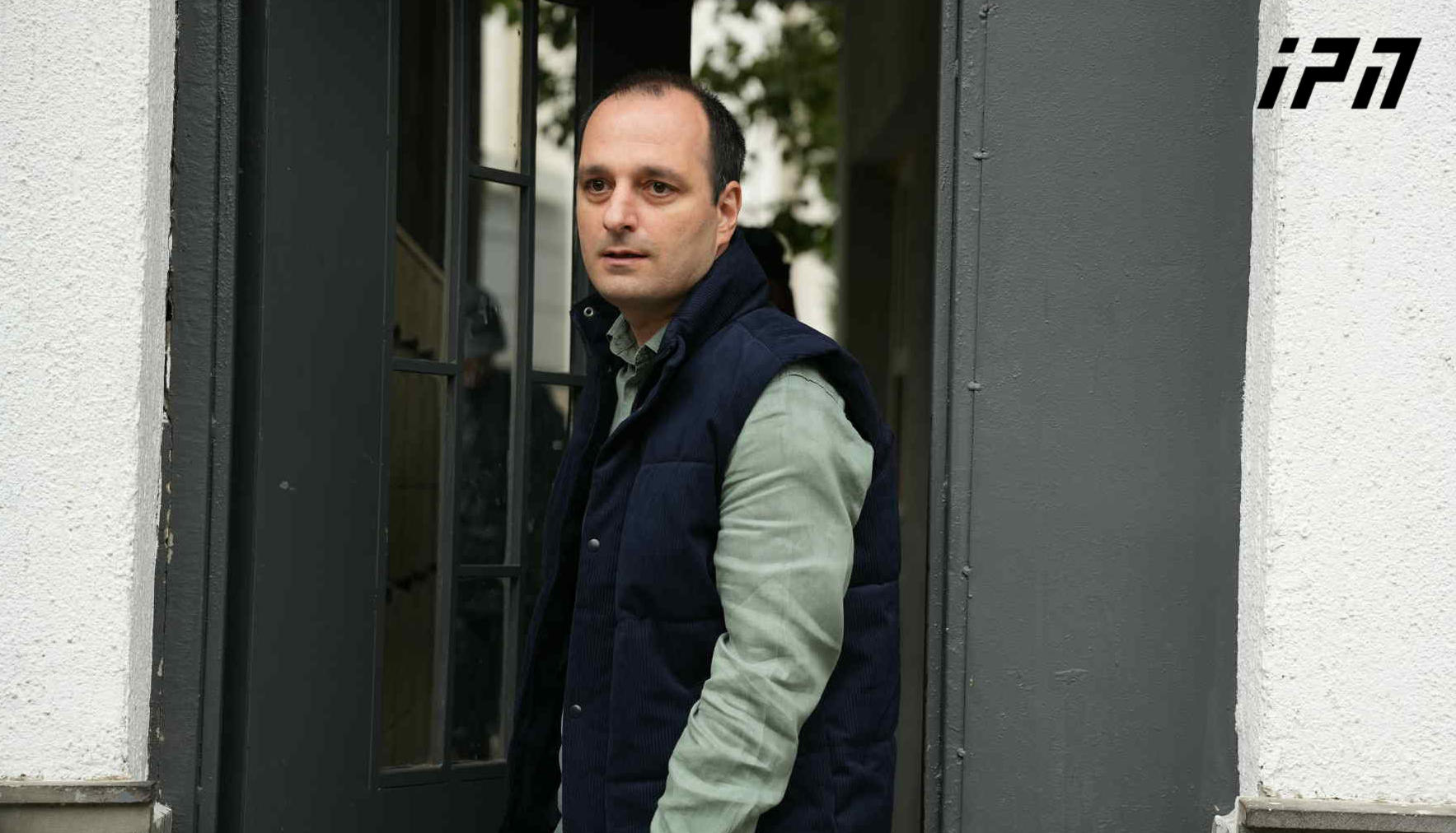 ირაკლი აბესაძე - ირაკლი ნადირაძისთვის პატივია, იყოს ივანიშვილის რეჟიმის ტყვე, პატივია რუსი ავტორიტარული რეჟიმის დამხობის ბრალდებით გასამართლება - ბრალს არ, ვერ აღიარებს