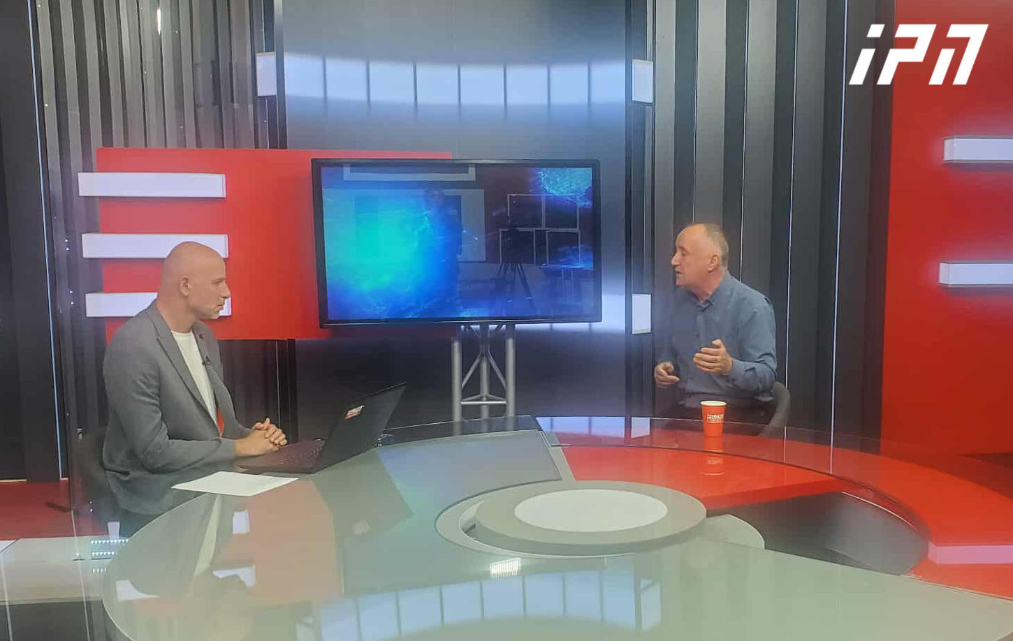 აკაკი ბობოხიძე - თუ ბადრი ჯაფარიძე და მამუკა ხაზარაძე მართლა აპირებენ ბრძოლის გაგრძელებას, შეწყვიტონ ბოიკოტისტების დამუნათება - შემოუერთდნენ არაღიარების პოლიტიკის გაგრძელებას