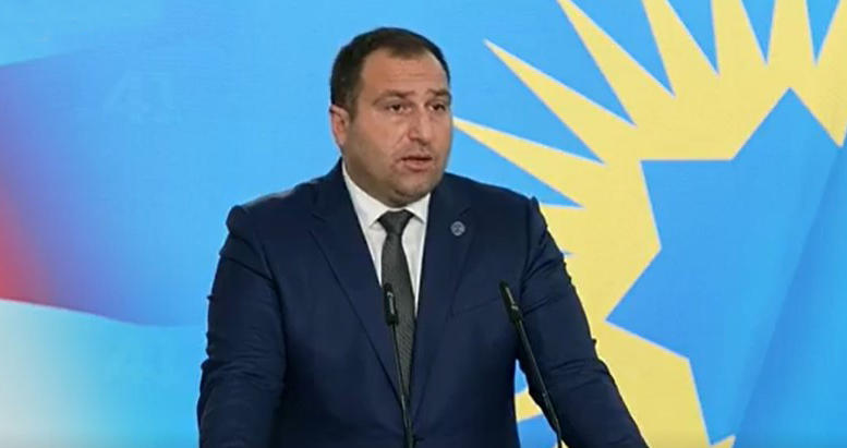 ირაკლი კირცხალია ელჩებზე - ხშირად დუმილი და განცხადების არ გაკეთება, განცხადებაზე ხმამაღალია - წინა დღეებში კარგად ვხედავდით მათ შეკრებებს, პირდაპირ მოწოდებებს, ისინი ორკესტრირებულად და ღიად მოქმედებენ ჩვენი ქვეყნის ინტერესების საწინააღმდეგოდ