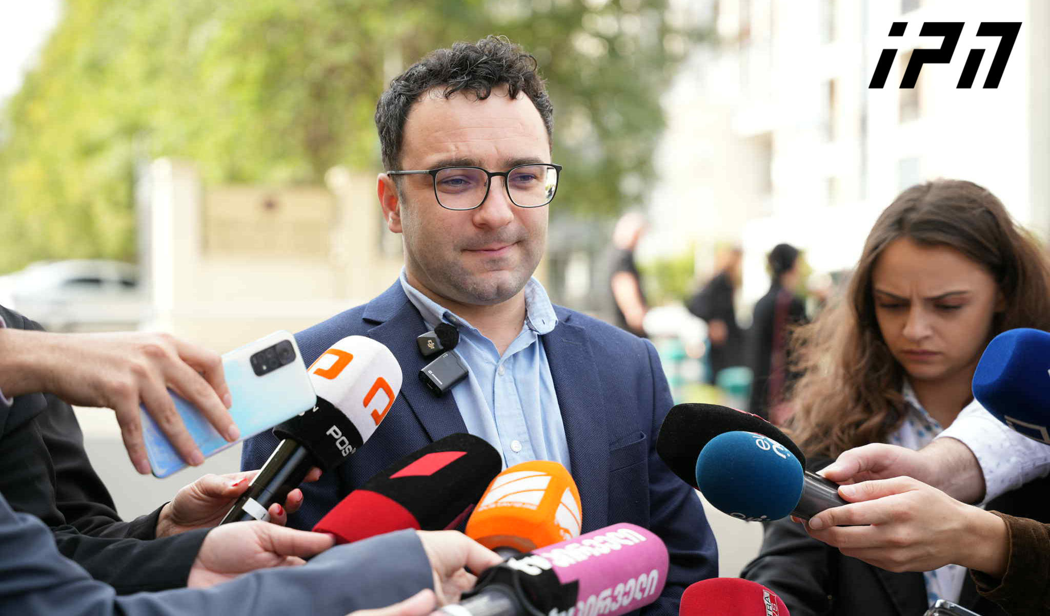 შოთა თუთბერიძე - მოსამართლე, რომელმაც პოლიტიკური პატიმრების ბედი გადაწყვიტა, არის პირდაპირ „ქართული ოცნების“ წარმომადგენელი სასამართლოში