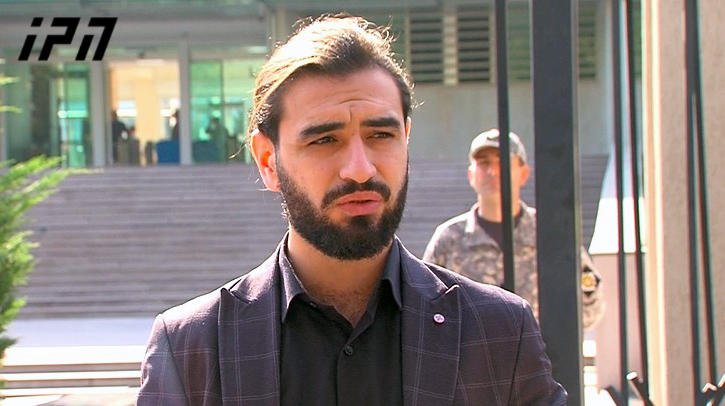 4 ოქტომბრის აქციის ფარგლებში დაკავებული მამუკა ლაგუჩიძის ადვოკატი - წარდგენილ ბრალდებას არ ვეთანხმებით, ამ ეტაპისთვის ის დუმილის უფლებას იყენებს