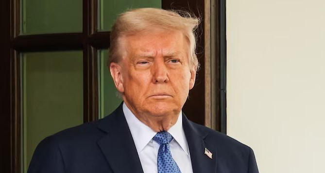 დონალდ ტრამპი - პუტინს და ზელენსკის ერთმანეთი ყველაფერზე მეტად სძულთ, რაც საქმეს ოდნავ ართულებს