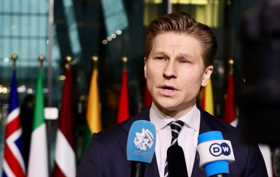 ფინეთის თავდაცვის მინისტრი - ფინეთი ნატო-ს ინიციატივას შეუერთდა, რომელიც უკრაინისთვის გადასაცემად აშშ-სგან იარაღის შესყიდვას ითვალისწინებს