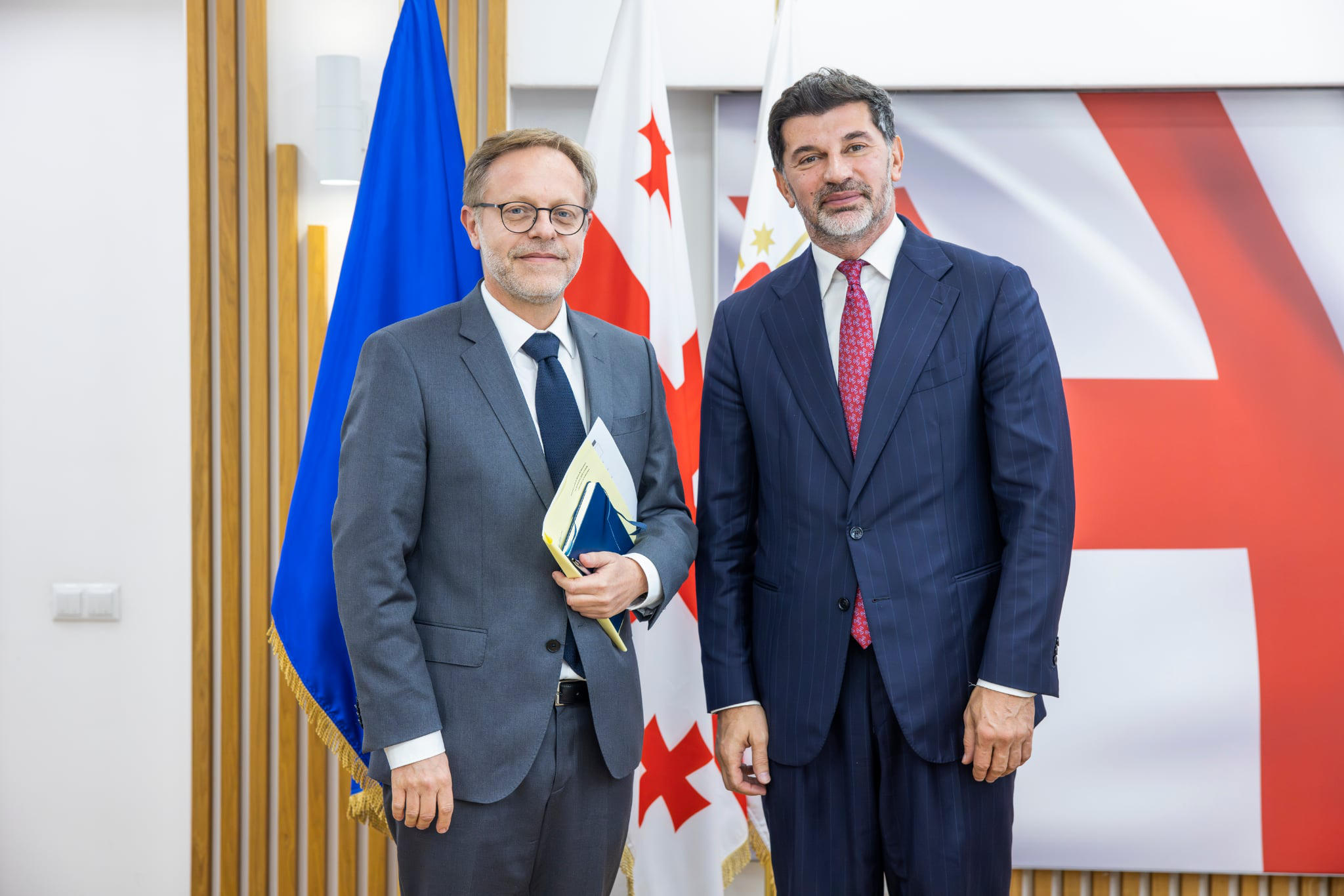 კახა კალაძე საქართველოში საფრანგეთის ახლად დანიშნულ ელჩს, ოლივიე კურტოს შეხვდა