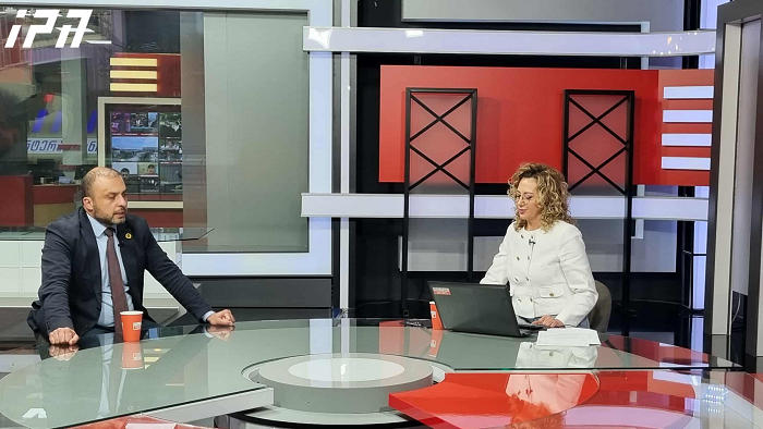 გიორგი სიორიძე - მოვისმინეთ ირაკლი კობახიძის ნათქვამი, რომ დაახლოებით 10 პარტიაა ასაკრძალთა სიაში, „ლელო“ უშუალოდ არ დაუსახელებია, მაგრამ თქვა, რომ ვართ რადიკალები - მათი პროპაგანდა იმაზეა დაფუძნებული, რომ მთელი ოპოზიცია უნდათ ერთ ქვაბში მოხარშონ