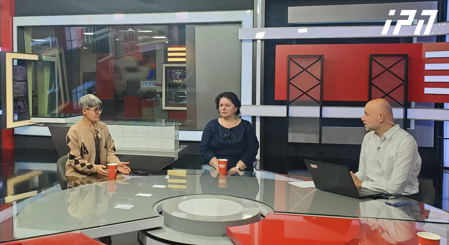 ნანა დიხამინჯია - განათლებაში პირდაპირ კონტროლის სისტემას ქმნიან - მომხრე განათლების ექსპერტებიც არ ჩაურთავთ პროცესში, არათუ მეორე მხარე, რადგან თუ ვინმე რეპუტაციას უფრთხილდება, ამას ვერ შეაქებს