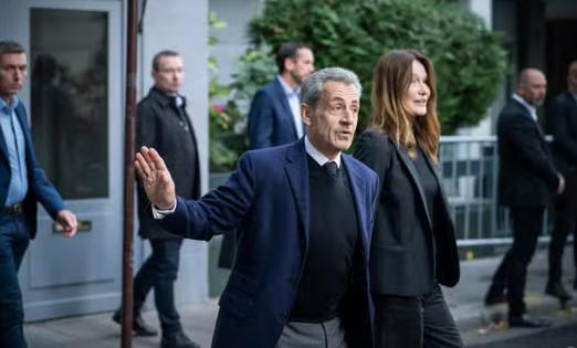 ნიკოლა სარკოზი დააპატიმრეს - ადვოკატების ცნობით, მას უსაფრთხოების მიზნით სამარტოო საკანში მოათავსებენ