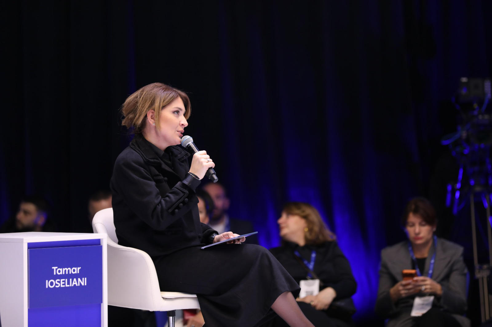 ეკონომიკის მინისტრის მოადგილე თამარ იოსელიანი - ანაკლიის ღრმაწყლოვან პორტთან დაკავშირებით ჩვენ სამობილიზაციო სამუშაოები უკვე დავასრულეთ და ძალიან მალე გადავალთ უშუალოდ სამშენებლო სამუშაოებეზე