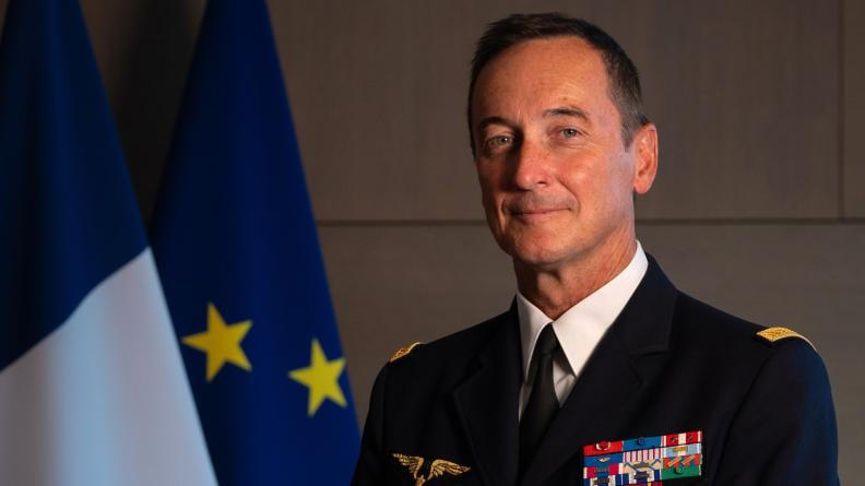 საფრანგეთის გენერალური შტაბის მეთაური - რუსეთი ქვეყანაა, რომელსაც შესაძლოა ჩვენს კონტინენტზე ომის გაგრძელების ცდუნება ჰქონდეს - შეიარაღებულ ძალებს დავალება მივეცი, რომ 3-4 წელიწადში შეჯახებისთვის მზად იყვნენ