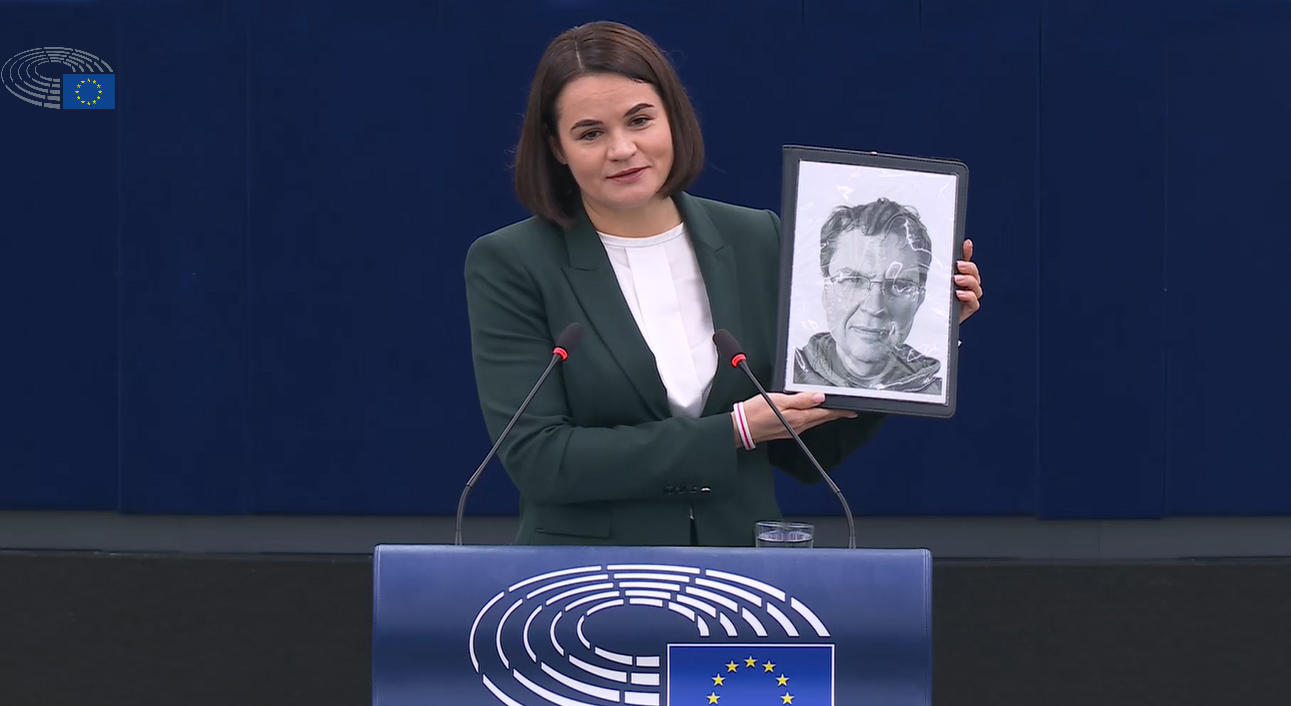 სვეტლანა ტიხანოვსკაია - ანდჟეი პოჩობუტისა და მზია ამაღლობელისთვის სახაროვის პრემიის მინიჭება ძლიერ მესიჯს უგზავნის ყველა პოლიტიკურ პატიმარს: თქვენ მარტო არ ხართ