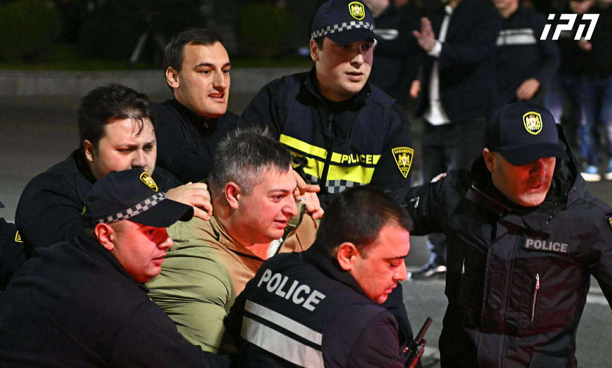 სასამართლომ ილია ღლონტი 2 ათასი ლარით დააჯარიმა