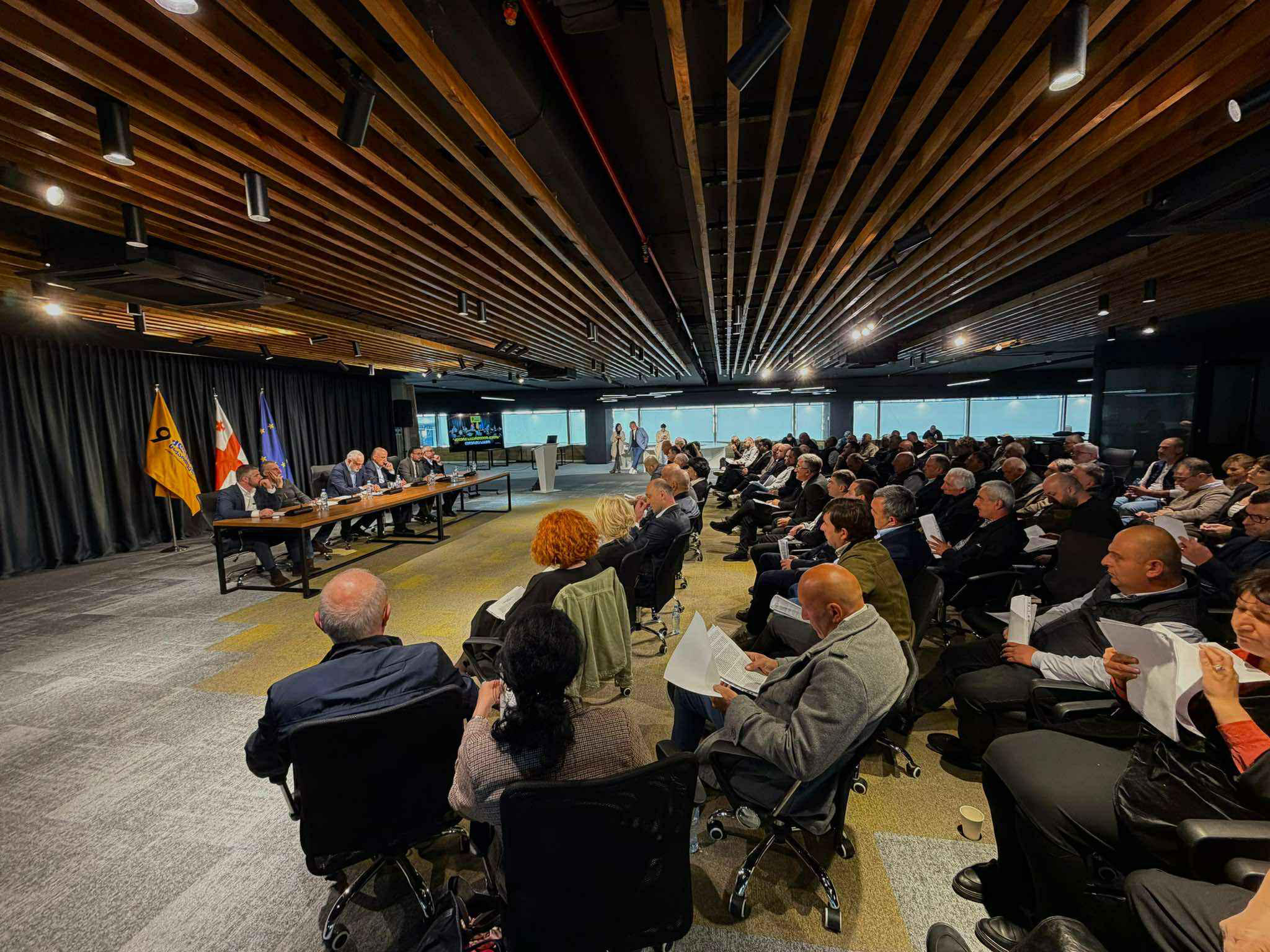 „ლელო - ძლიერი საქართველო“ - პარტიის ცენტრალურ შტაბში მუნიციპალიტეტების საკრებულოების დეპუტატებმა მომავალი სამოქმედო გეგმის ბოლო დეტალები შეაჯერეს