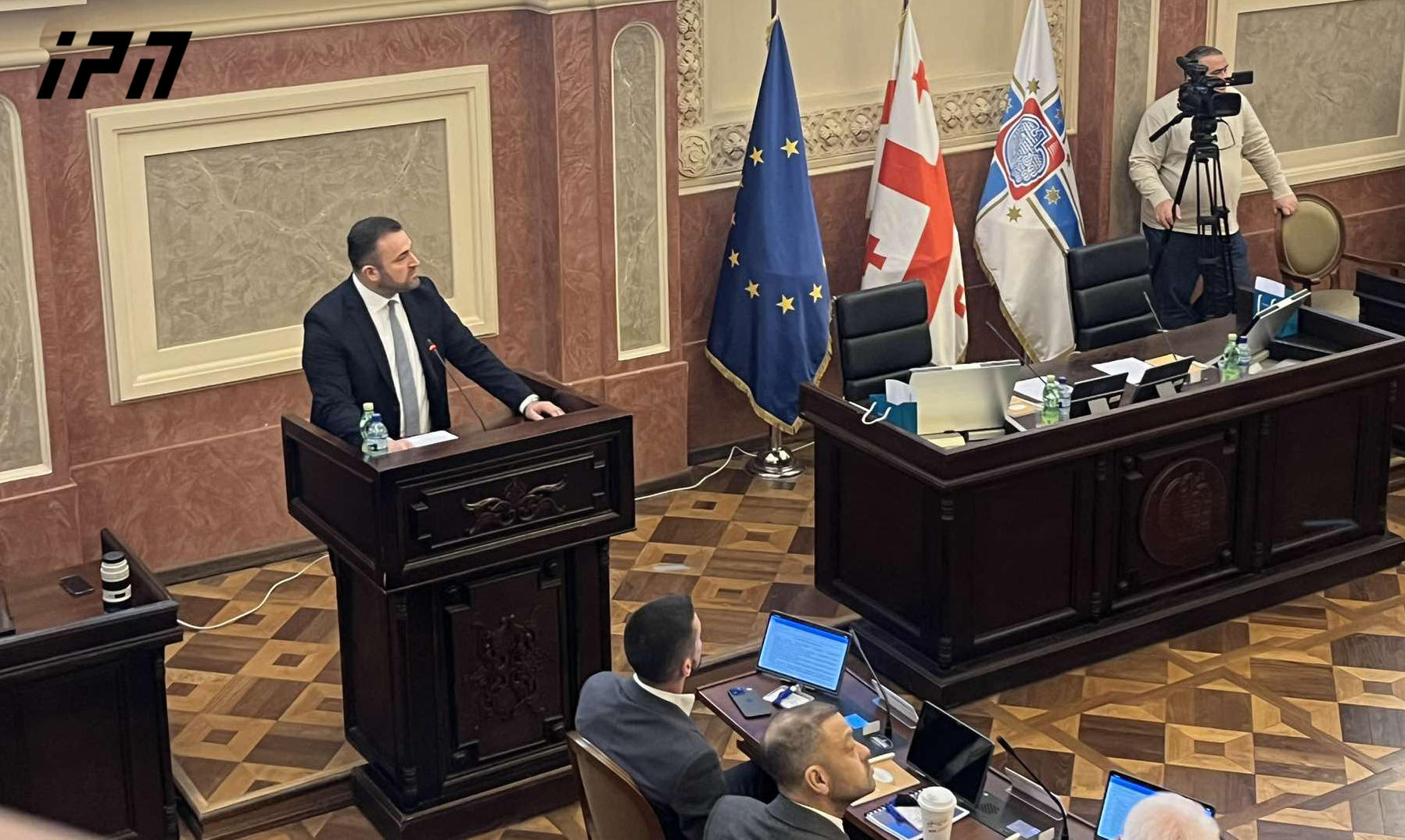 ცენტრალური საარჩევნო კომისიის თავმჯდომარემ თბილისის საკრებულოს ახალი მოწვევის სხდომა გახსნა