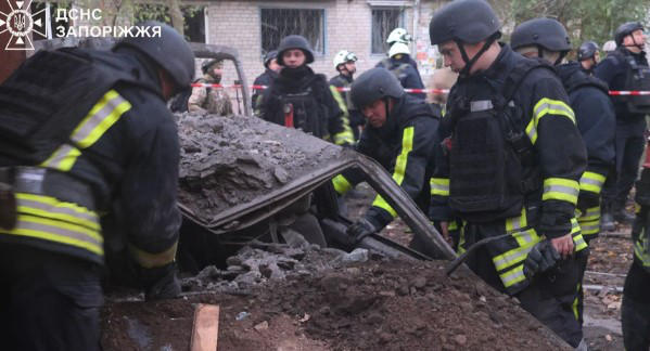 ზაპოროჟიეს საოლქო-სამხედრო ადმინისტრაციის ხელმძღვანელი - რუსების დარტყმის შედეგად, ორი ადამიანი დაიღუპა და 17 დაშავდა