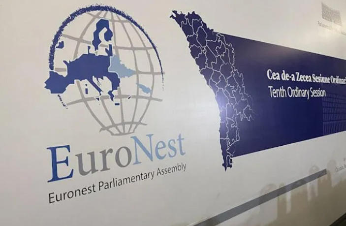 ევრონესტის რეზოლუცია - საქართველოში ბოლო დროს განვითარებულმა მოვლენებმა დემოკრატიის სერიოზული უკუსვლა აჩვენა, ასამბლეა გმობს გაყალბებულ საპარლამენტო არჩევნებს და არ აღიარებს თვითგამოცხადებულ ხელისუფლებას