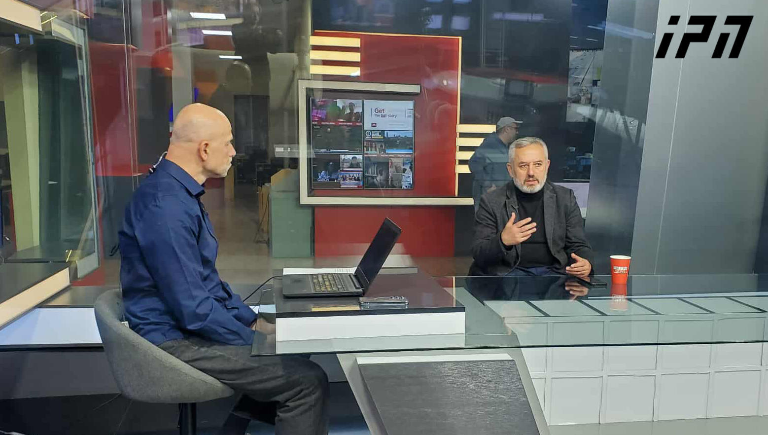 ზურაბ ცეცხლაძე - რუსთაველი რომ არ გადავკეტოთ, ჩვენს გაყრას დაიწყებენ ტროტუარიდანაც