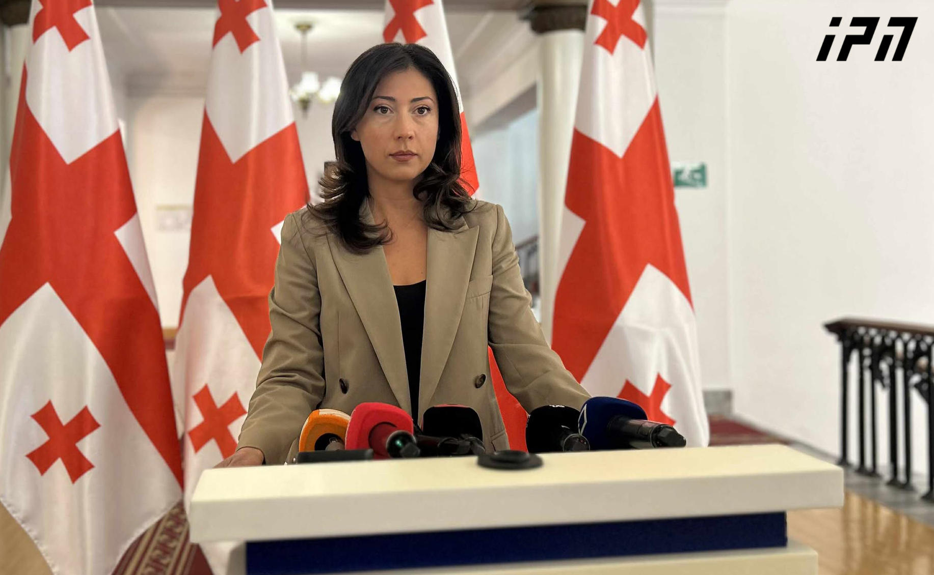 ტატა ხვედელიანი - იმ შეკითხვებს, რომელიც მართლაც მნიშვნელოვანია, „ოცნება“ არ სვამს - „ოცნება“ მხოლოდ სვამს კითხვებს, რომელიც მისი ფულისა და ძალაუფლების შენარჩუნებას ემსახურება