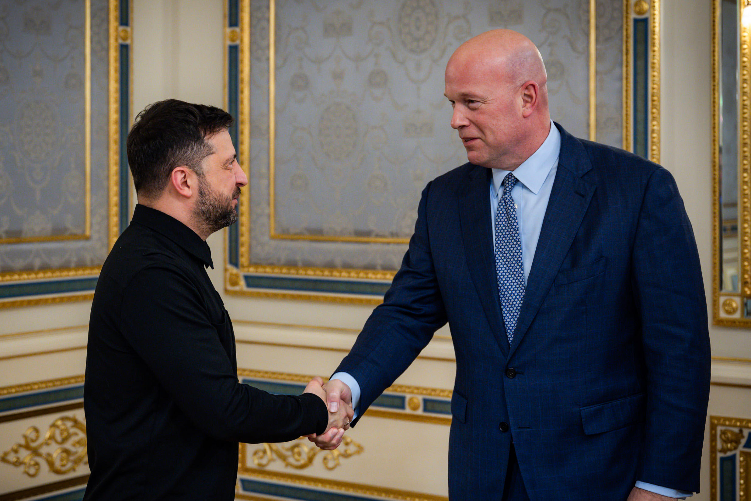 ვოლოდიმირ ზელენსკი ნატო-ში აშშ-ის ელჩს შეხვდა