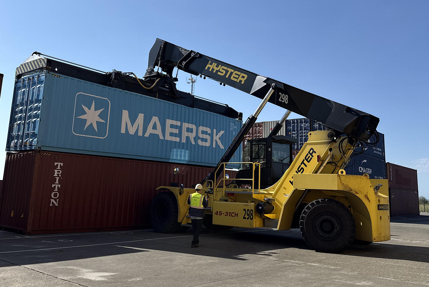 2025 წლის 10 თვეში „ეიპიემ ტერმინალს ფოთმა“ 532 908 TEU კონტეინერი დაამუშავა, რაც 2024 წლის იგივე პერიოდთან შედარებით 17%-ით მაღალი მაჩვენებელია