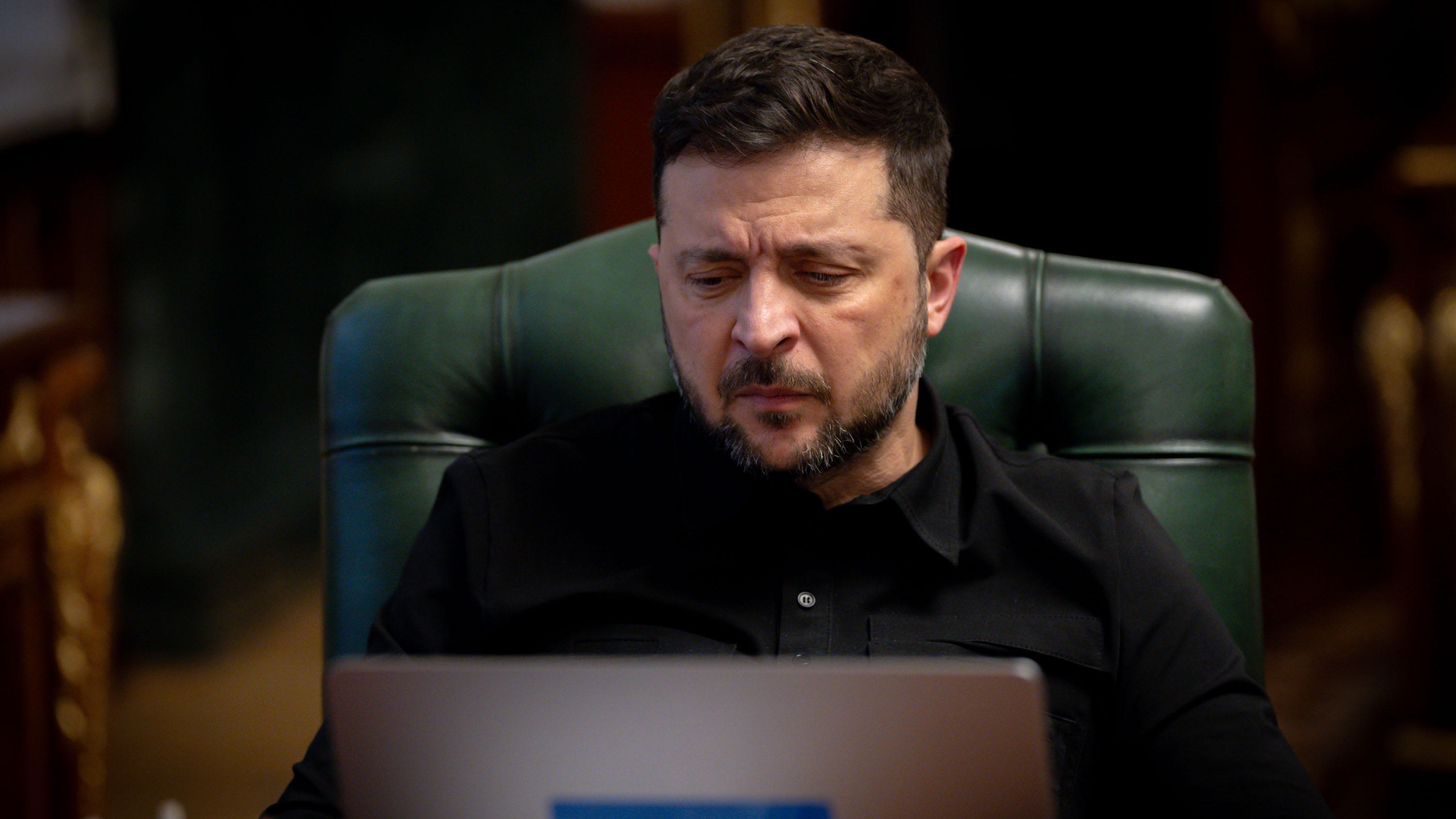 ვოლოდიმირ ზელენსკი ალექსანდრ ვუჩიჩს ტელეფონით ესაუბრა