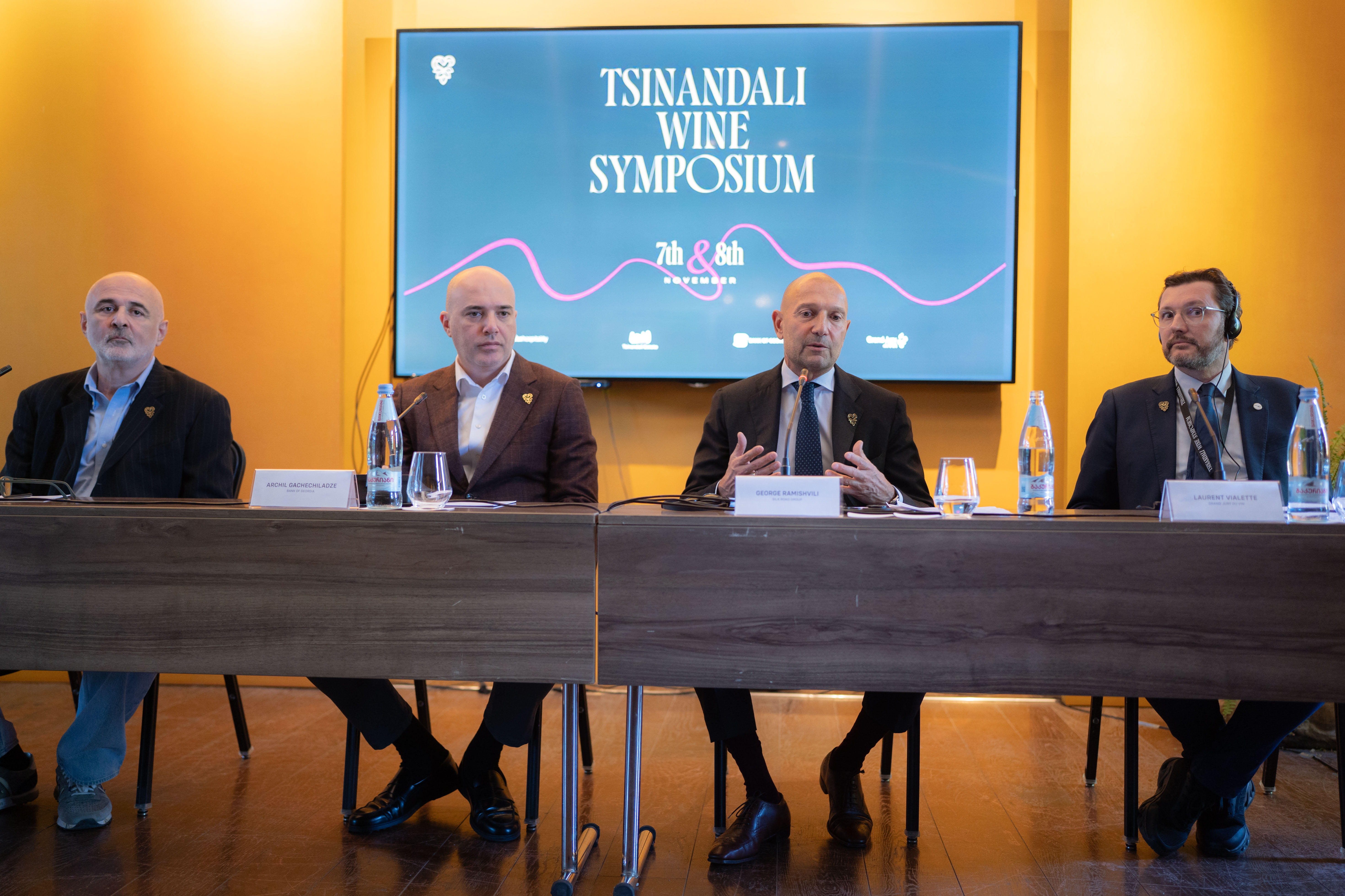 წინანდლის ღვინის საერთაშორისო სიმპოზიუმზე Grand Jury Du Vin-მა იტალიური კლასიფიკაციის ღვინოები წარადგინა