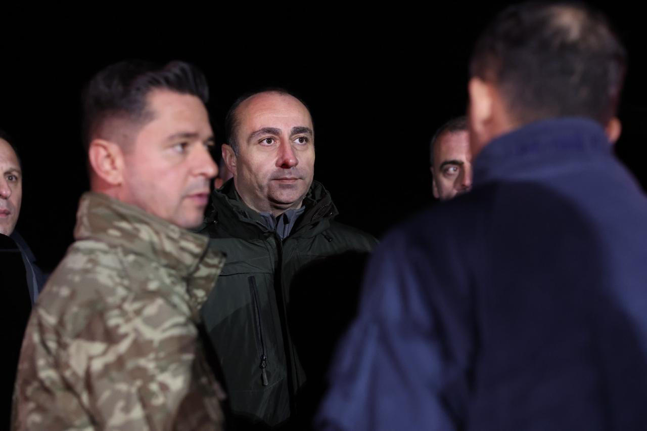 Interior Minister on Turkish military plane crash: 18 bodies have been found, search for 2 people continues