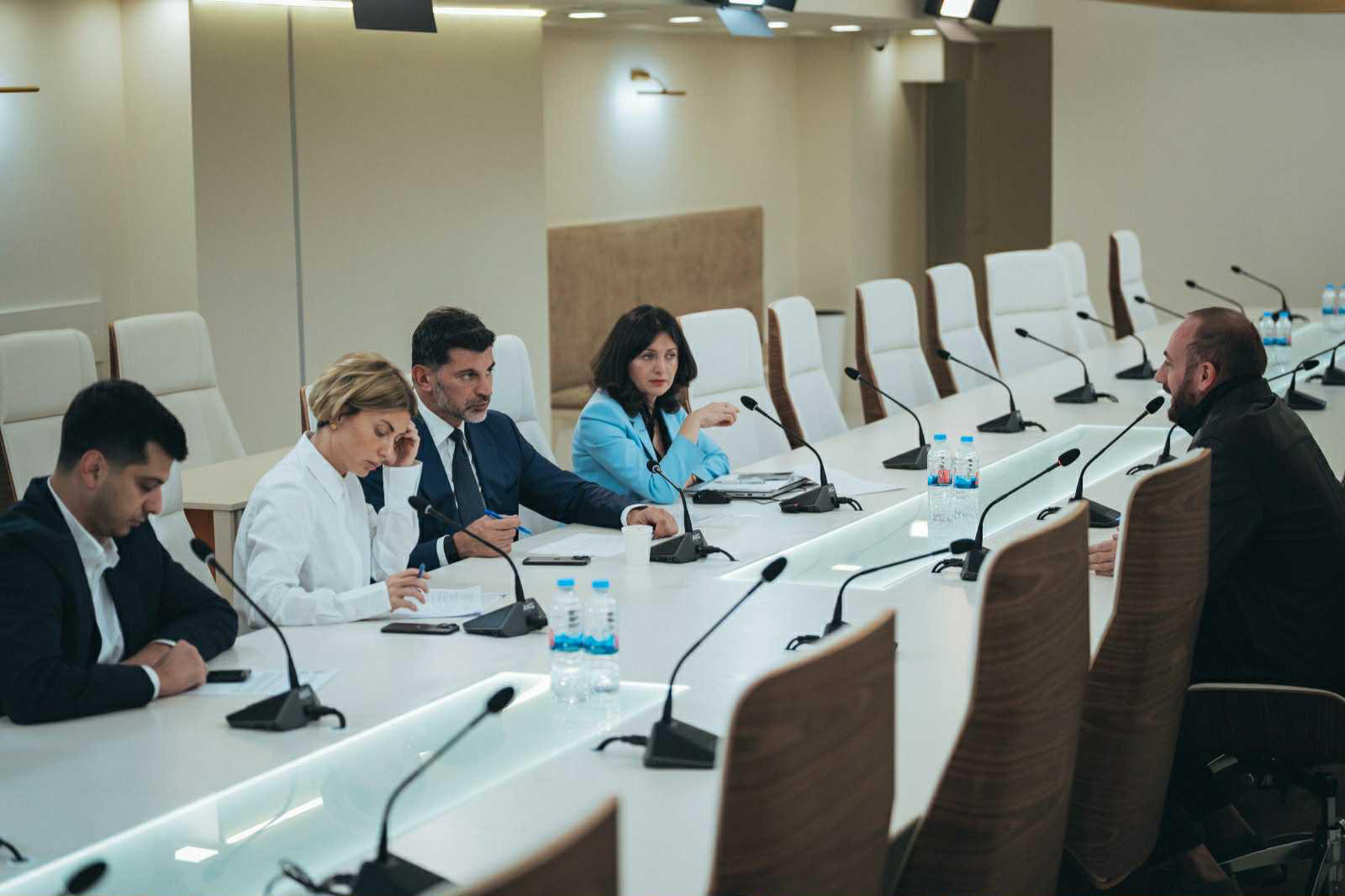 კახა კალაძემ მოქალაქეებთან ყოველკვირეული შეხვედრები დაიწყო