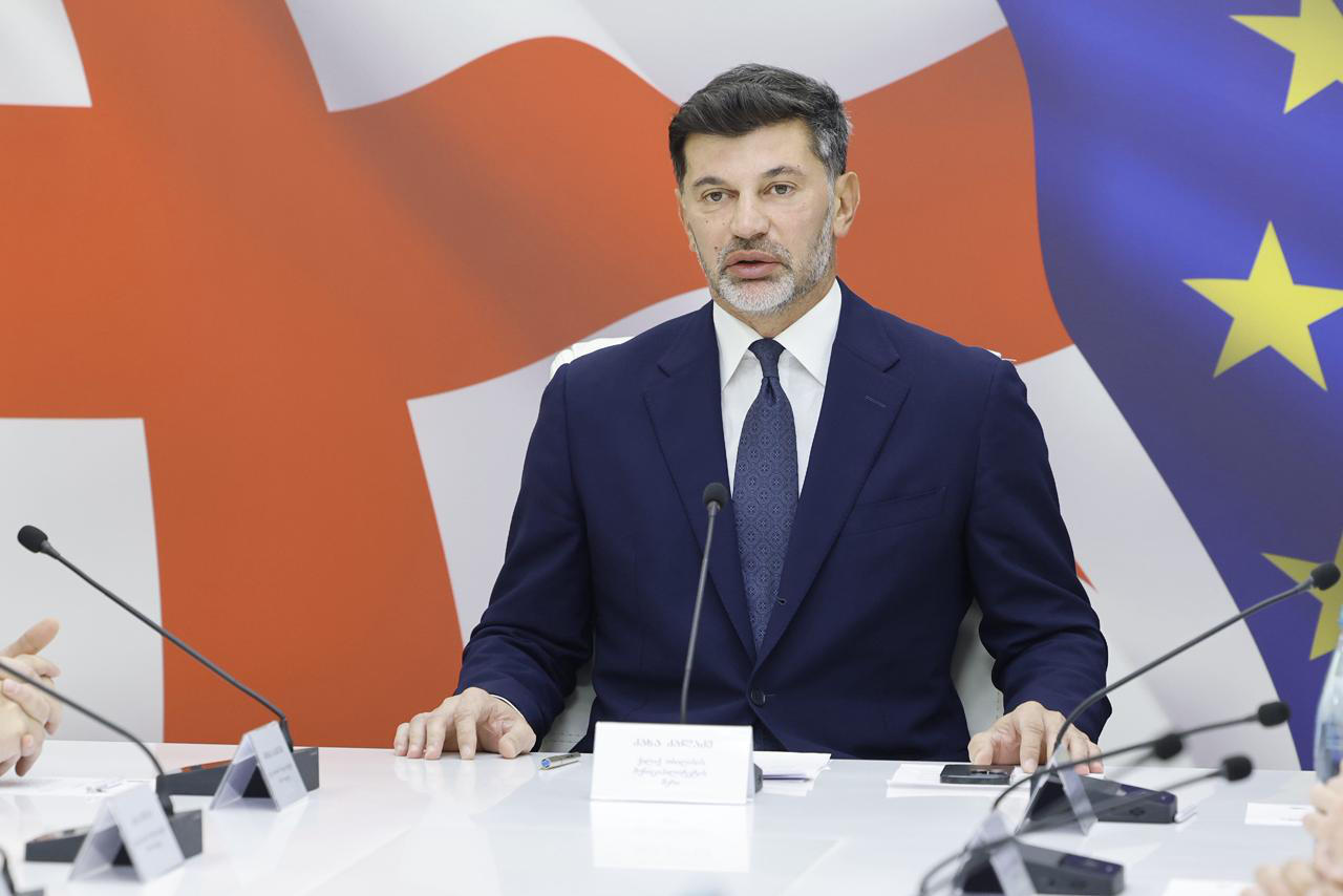 კახა კალაძე - ვაჟა-ფშაველას V კვარტლის I-II კორპუსების მიმდებარედ სკვერების რეაბილიტაცია ჩატარდა