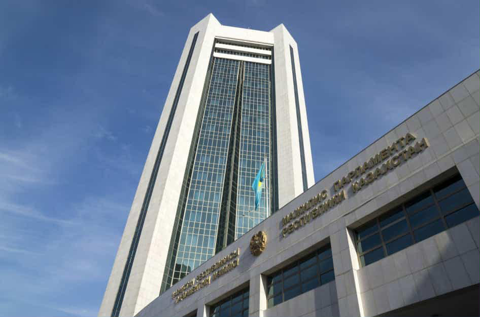 ყაზახეთის პარლამენტმა „ლგბტ პროპაგანდის“ წინააღმდეგ კანონი მიიღო