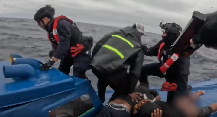 Fox News - ჰავაის სანაპირო ზოლთან ახლოს რუსული სამხედრო სადაზვერვო გემის აღმოჩენამ აშშ-ის სანაპირო დაცვის რეაგირება გამოიწვია