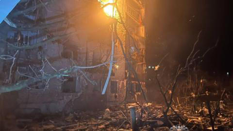 Россияне нанесли ракетный удар по городу Балаклея, погибли 3 человека, 10 ранены