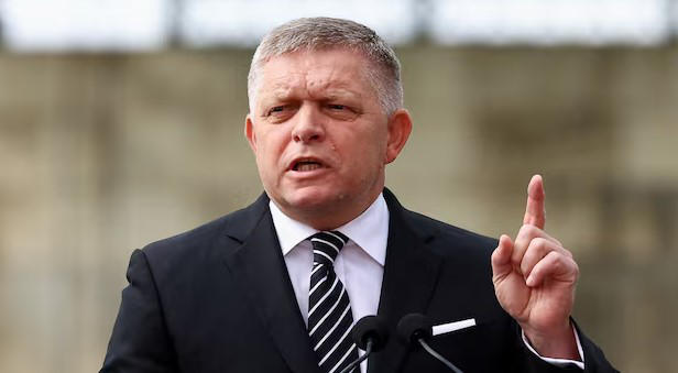 რობერტ ფიცო - არანაირ გარემოებებში არ დავუჭერ მხარს უკრაინის სამხედრო საჭიროებების დაფინანსების შესახებ რაიმე გადაწყვეტილებას