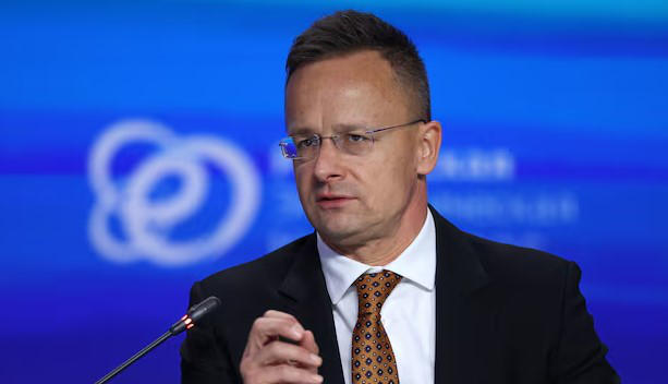 პიტერ სიიარტო - უკრაინაში კორუმპირებული სისტემა მუშაობს, ევროკომისიის პრეზიდენტს კი 100 მილიარდის გაგზავნა სურს - ეს სიგიჟეა