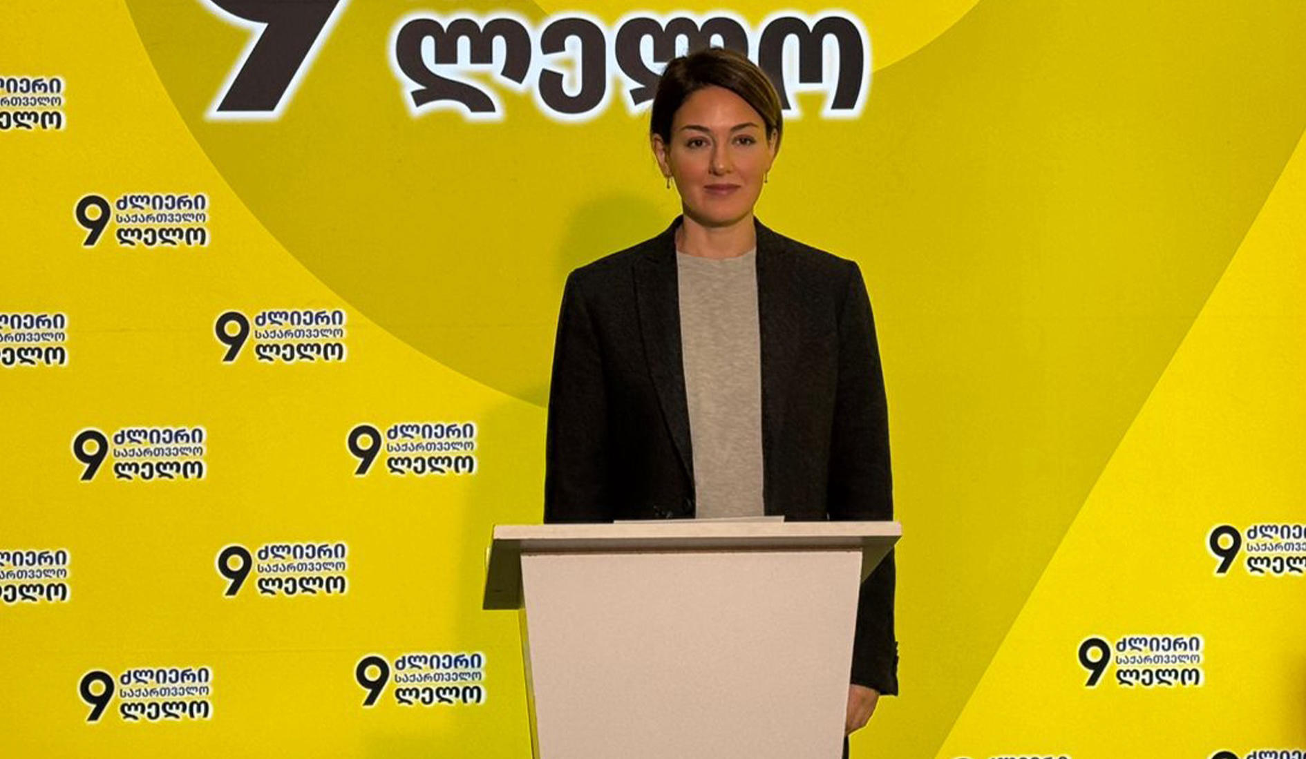 ქეთი თურაზაშვილი - სირცხვილია, ფასების უკონტროლო ზრდის ფონზე პენსიონერებს 20, თუნდაც 45 ლარით მოუმატოთ პენსია და „ოცნების” პრემიერს, პრეზიდენტს და პარლამენტის თავმჯდომარეს ყოველთვიურად 16 000 ლარი ერიცხებოდეთ