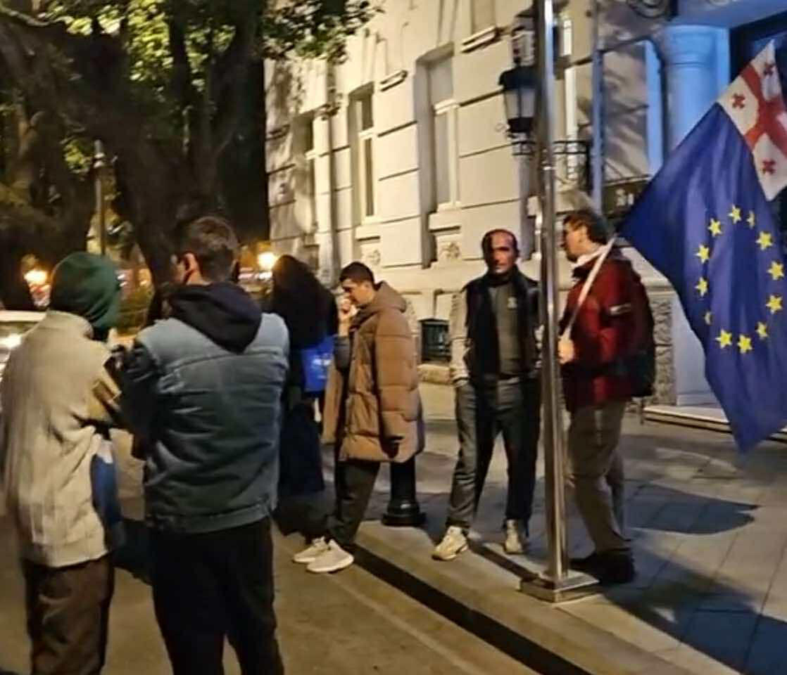 აჭარის მთავრობის სახლთან საპროტესტო აქცია განახლდა