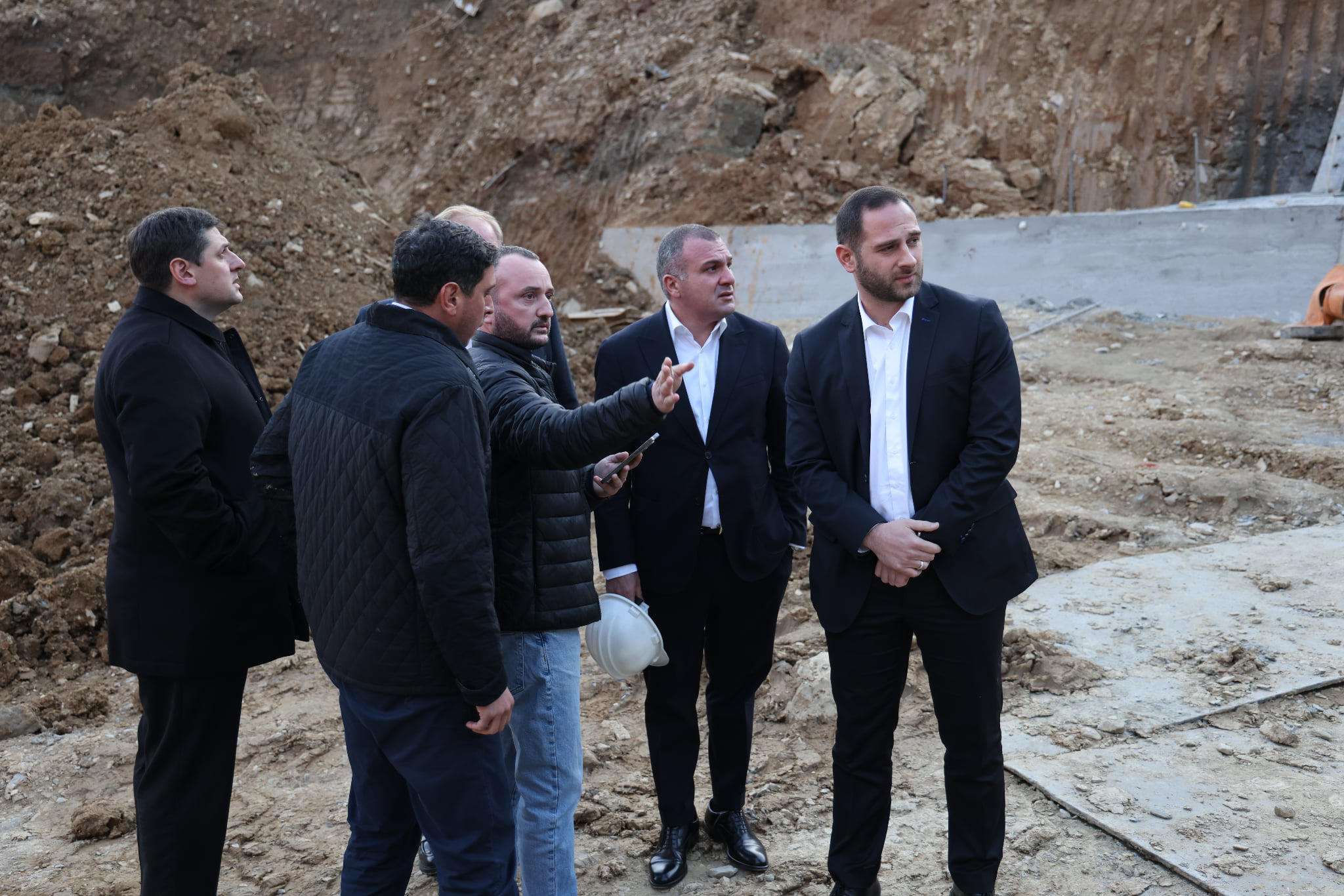 რევაზ სოხაძე - ქვეშეთი - კობის გზის მშენებლობაზე მოხდა ძალიან სამწუხარო შემთხვევა - ჩვენთვის უმთავრესი ადამიანის სიცოცხლეა, სახელმწიფო ყველაფერს გააკეთებს უსაფრთხო შრომის უზრუნველსაყოფად