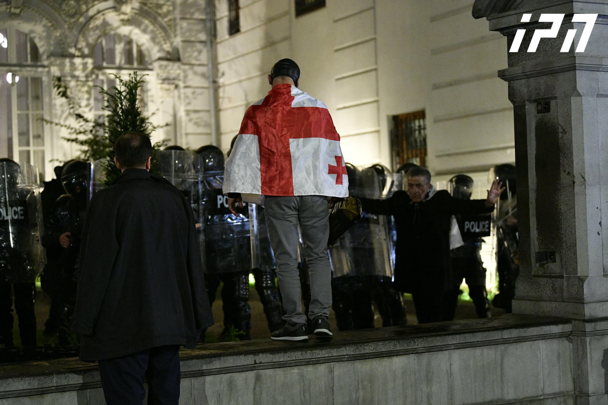 4 ოქტომბერს განვითარებულ მოვლენებთან დაკავშირებით დაკავებული კიდევ 14 პირი კვლავ პატიმრობაში რჩება