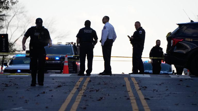 გუბერნატორის განცხადებით, თეთრ სახლთან სროლის შედეგად დაჭრილი ეროვნული გვარდიის ორი წევრის მდგომარეობა კრიტიკულია