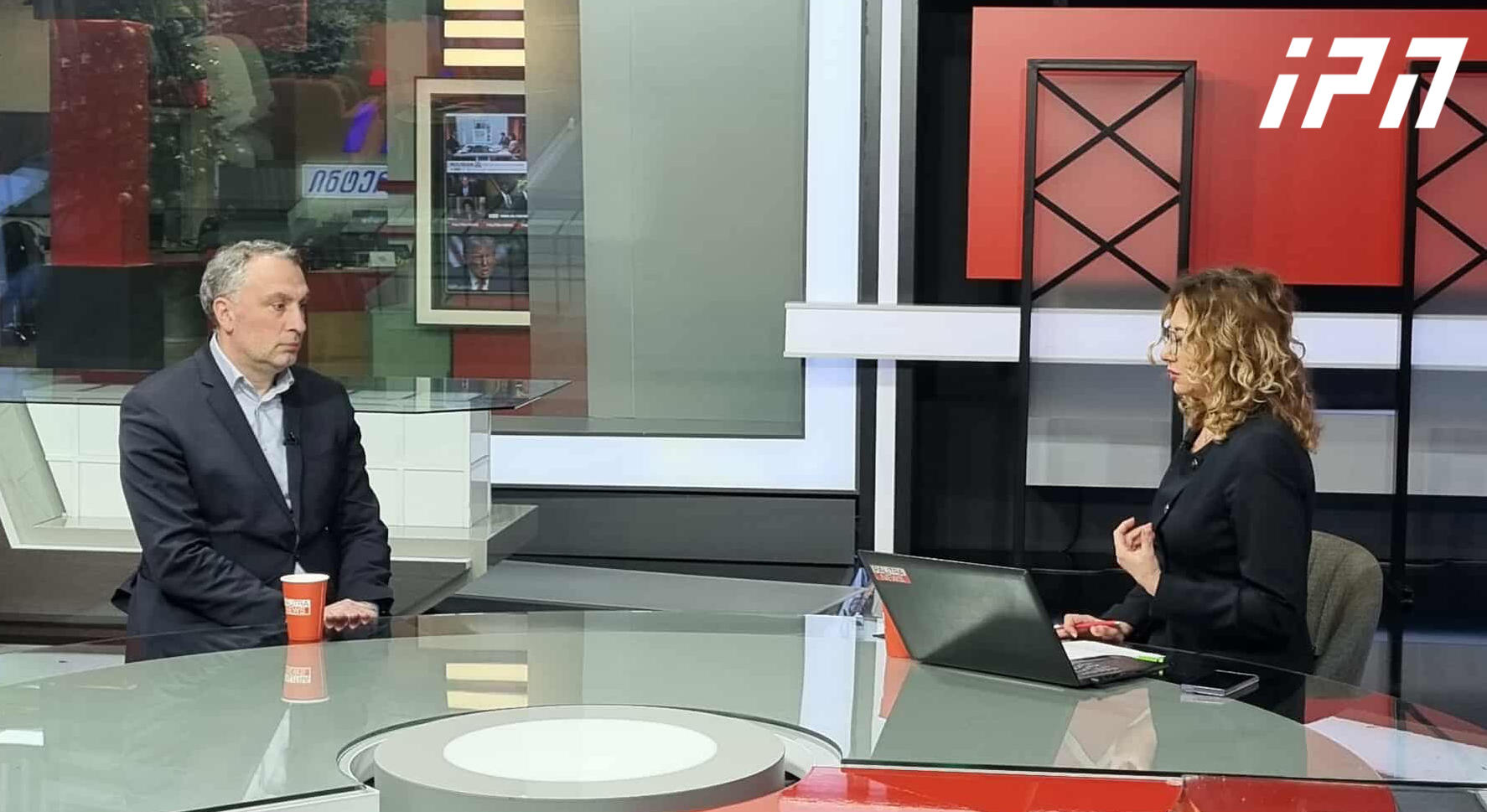 ვიქტორ ყიფიანი - ამომრჩეველში დაკვეთაა ცენტრისტულ, გაწონასწორებულ, ადეკვატურ, რაციონალურ პოლიტიკაზე, ამიტომ ჩავთვალეთ, რომ საპასუხოდ გარკვეული ნაბიჯი უნდა გადაგვედგა - გამოსაკვეთია შინაარსობრივი იდენტობა