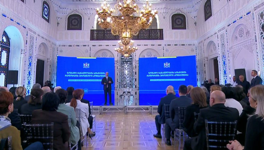 Министр образования - Со следующего года возможность пойти в школу будут иметь только те дети, которым к 15 сентября исполнится 6 лет