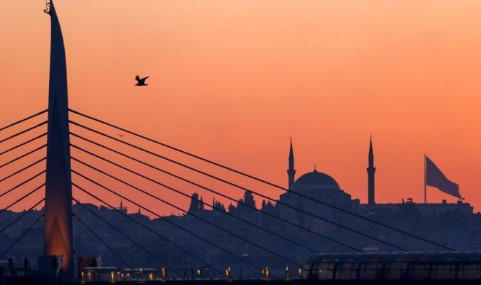 Медиа – В Черном море, в 80 милях от побережья Турции атакован танкер, перевозивший подсолнечное масло из России в Грузию