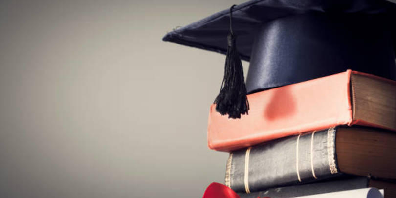 2026 წლიდან სტუდენტების საგრანტო დაფინანსების მოდელი უქმდება - სახელმწიფო უნივერსიტეტებში ჩარიცხულებს სწავლის საფასურს სრულად სახელმწიფო დაუფინანსებს, კერძო უნივერსიტეტების სტუდენტებზე კი დაფინანსება არ გაიცემა