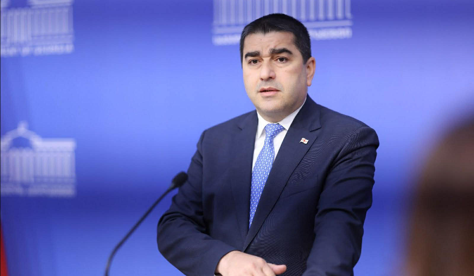 შალვა პაპუაშვილი - ნივთიერება „კამიტი“ საქართველოს ტერიტორიაზე ტურისტულადაც არ არის ნამყოფი, თუ თვითმფრინავით არ გადააფრინა ვინმემ - საქართველოს ხელისუფლება ამ საკითხს ბოლომდე ჩაჰყვება