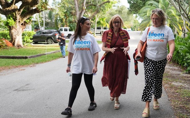 28 წლის განმავლობაში პირველად მაიამის მერი „დემოკრატი“ გახდა