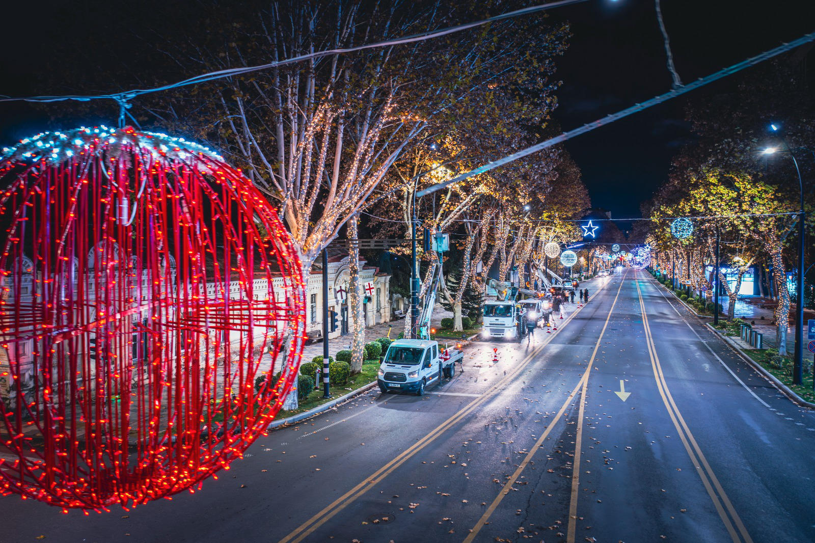 თბილისის მთავარი ნაძვის ხე დღეს საზეიმოდ აინთება, ასევე გაიხსნება „საახალწლო სოფელი“